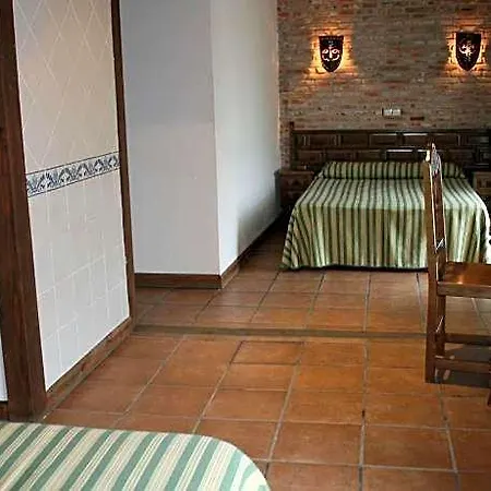 Hotel Rural Restaurante La Enoteca Del Marques 3*